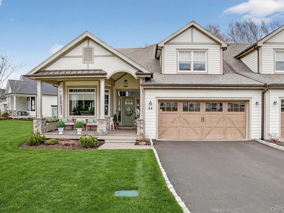 1st image of 44 Spring Meadow Court