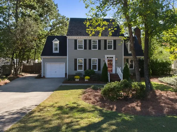 8804 Colesbury Dr, Raleigh, NC 27615