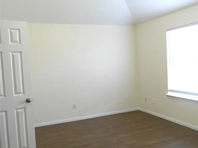 16327 Bettong Ct — Photo 12