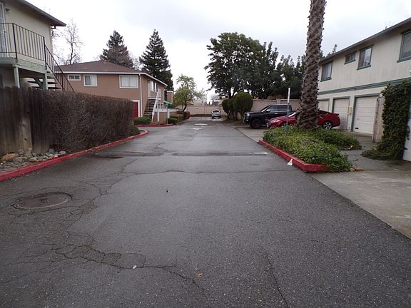5th image of 1910 Aletha Ln APT 4