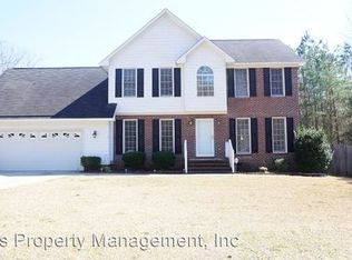 1761 Sykes Pond Rd, Fayetteville, NC 28304