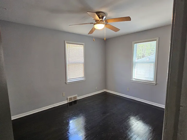 27829 Carlysle St — Photo 5