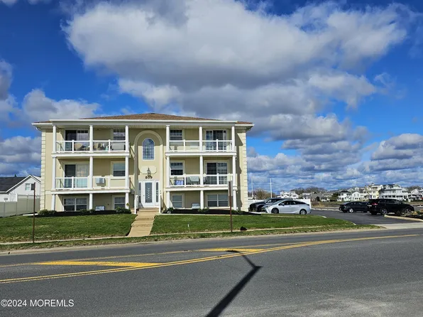 809 Ocean Avenue #15, Avon-by-the-sea, NJ 07717
