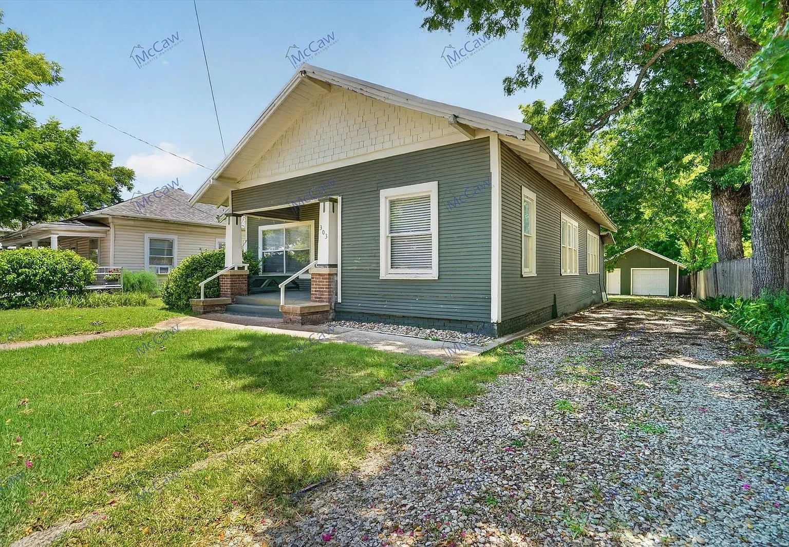 4 bed, 2.0 bath, 1500 sqft, $2,250 — Photo 2