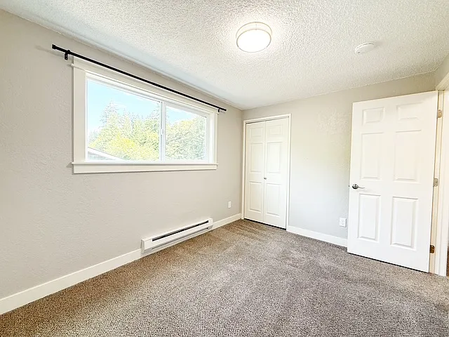 523 S Constitution Ave #B — Photo 23