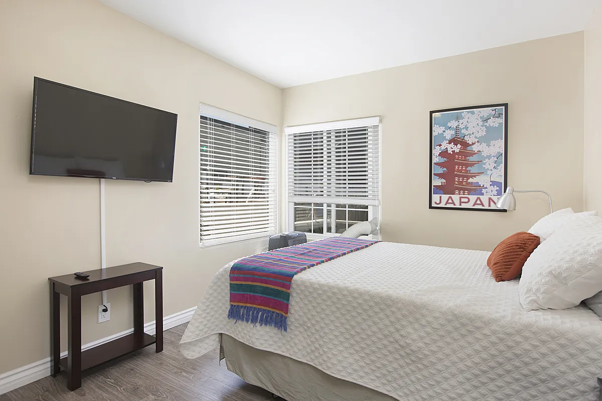 Whiting Court — Photo 2