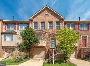 6216 Squires Hill Dr, Falls Church, VA 22044
