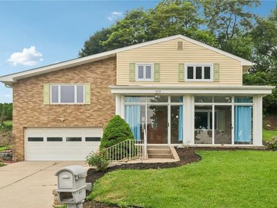 3 bed 3 bath home in West Mifflin PA — South Pittsburgh suburb