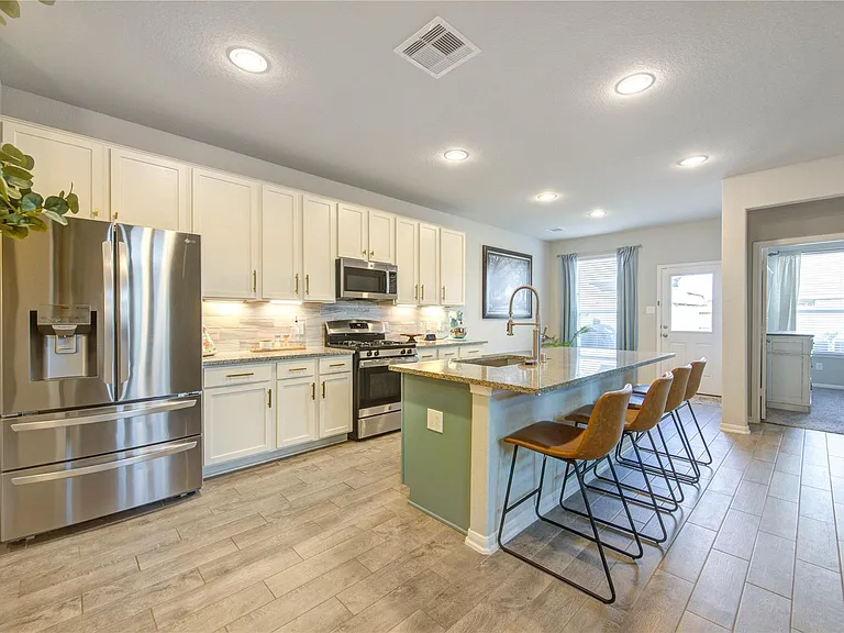 5439 Rustic Ruby Dr — Photo 1