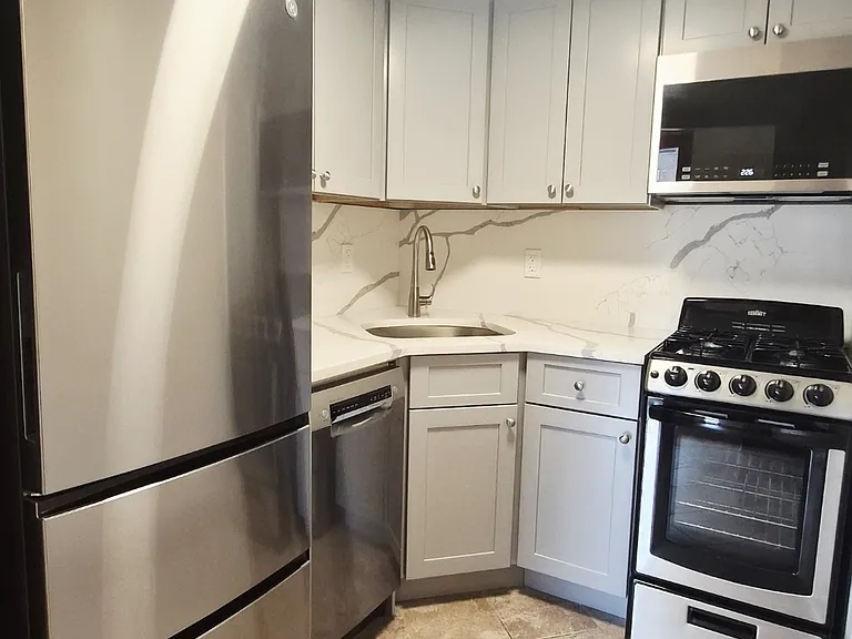 126 W 86th St #3B — Photo 2