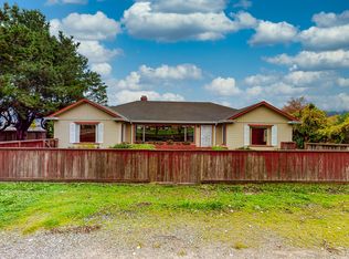 670 1st Ave, Rio Dell, CA 95562