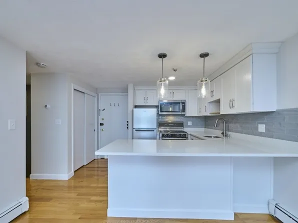 29 Harvard Ave APT 37, Medford, MA 02155