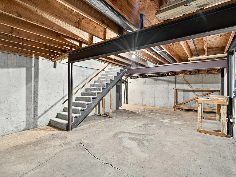 739 SE Country Ln — Photo 23