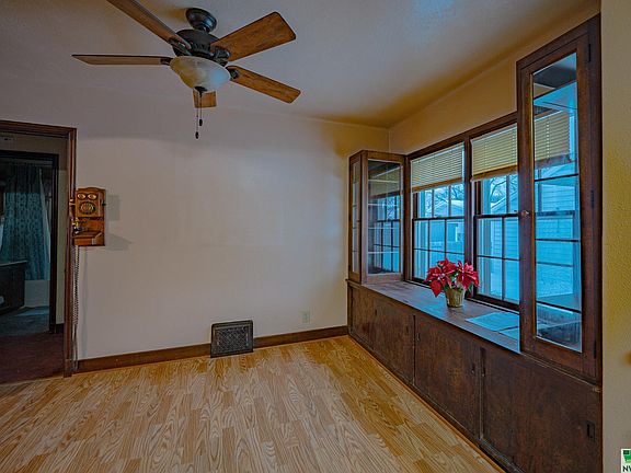 5th image of 3305 Marshall Ave