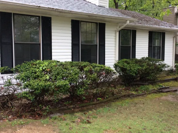 877 Dunwoody Ln, Birmingham, AL 35215