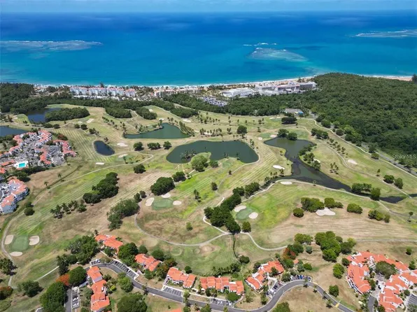 4703 Rao Mar, Rio Grande, PR 00745