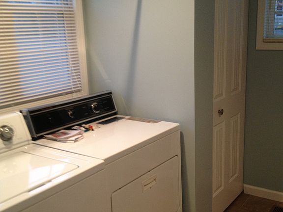 Laundry/full bath/pantry