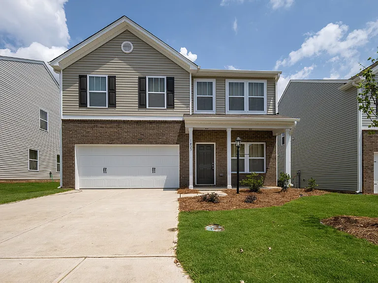 1423 Seawatch Dr — Photo 1