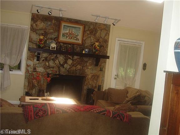 5th image of 306 Southridge Rd