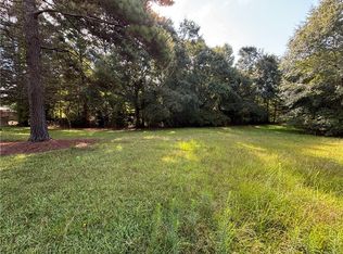 Dickson St, Opelika, AL 36801