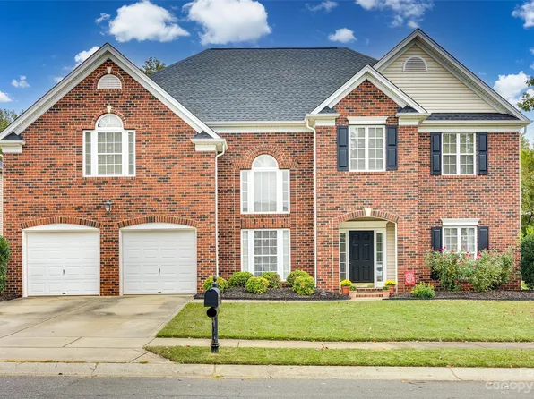 11102 Huntington Meadow Ln, Charlotte, NC 28273