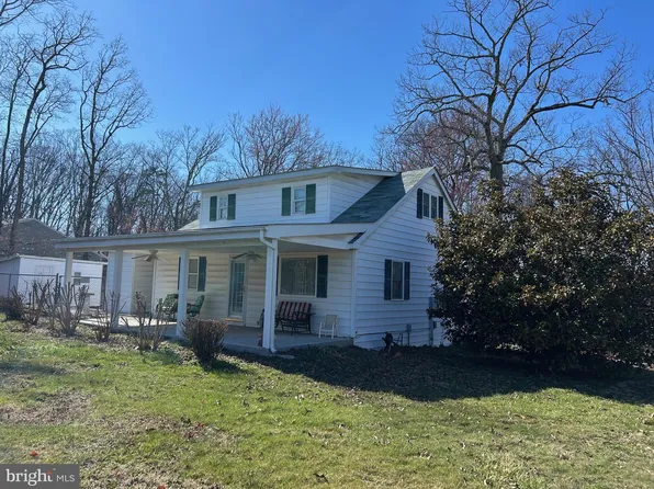 500 McDonald Rd, Winchester, VA 22602