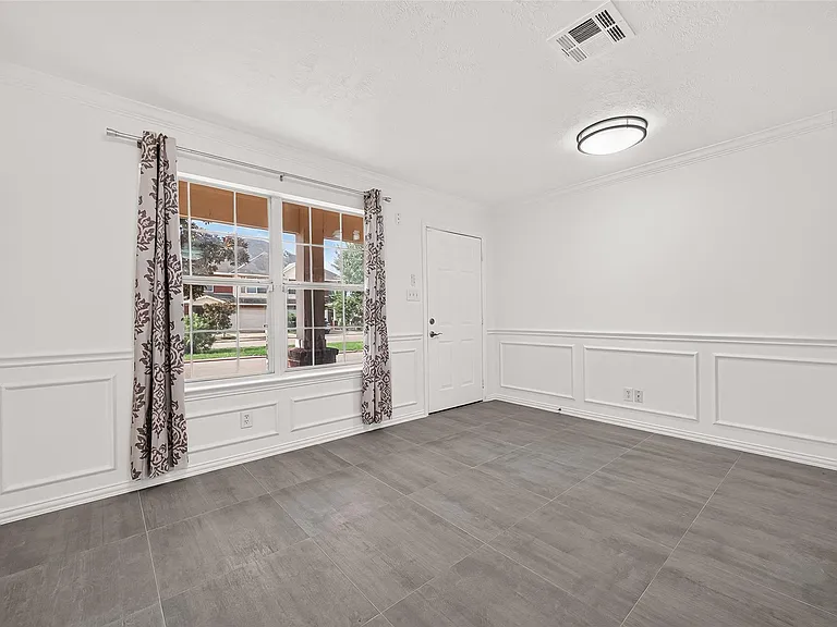 12502 Venus Park Ln — Photo 6