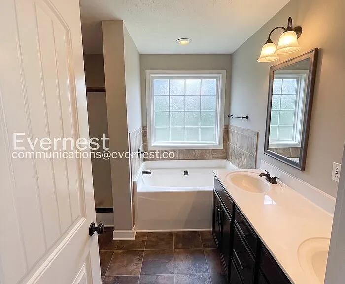 3655 Fox Tail Dr — Photo 10