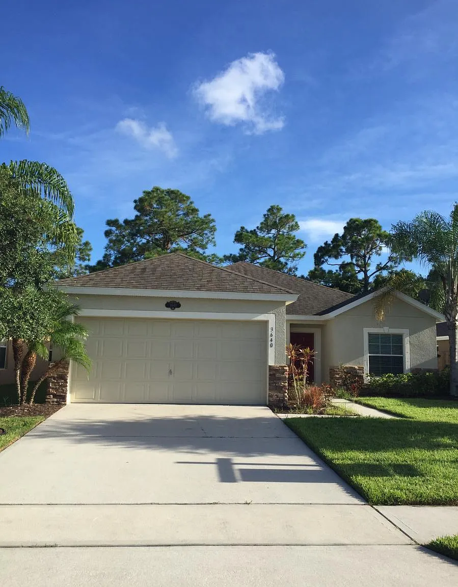 4 bed, 1549 sqft, $2,325 — Photo 1