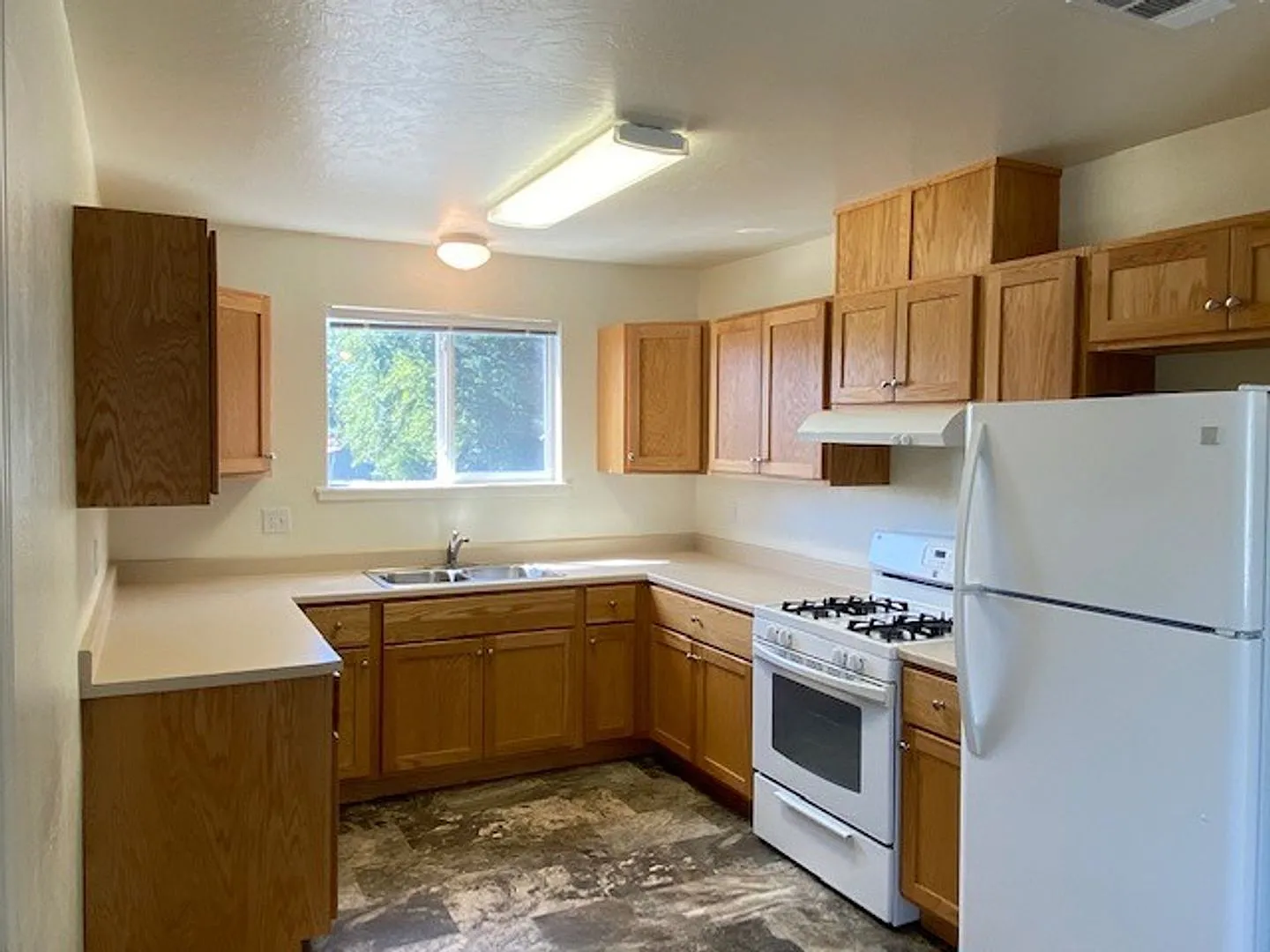 312 N Fortuna Blvd — Photo 1