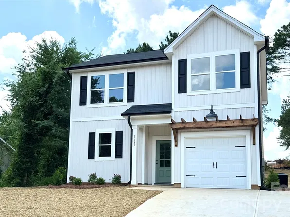 1022 Greenoak Rd, Lancaster, SC 29720