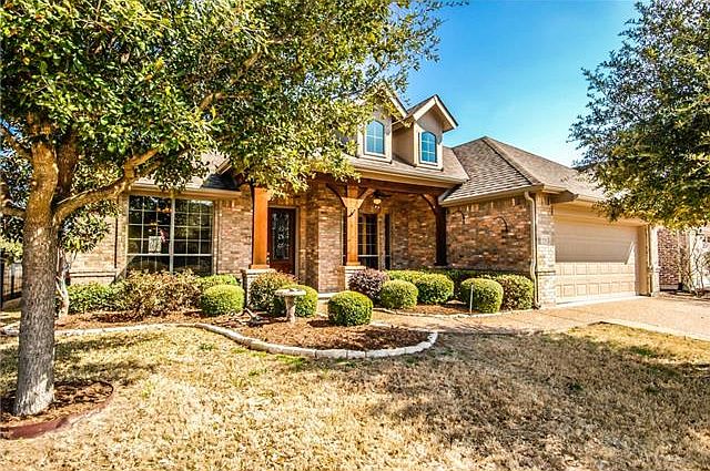 1st image of 924 Shoal Creek Dr