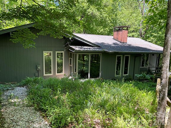 2nd image of 250 Butternut Ln