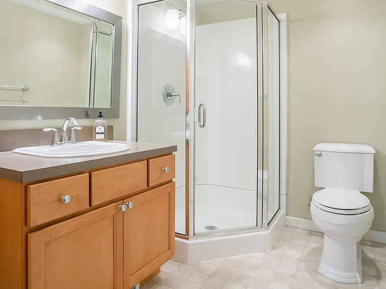 12044C Roosevelt Way NE — Photo 19