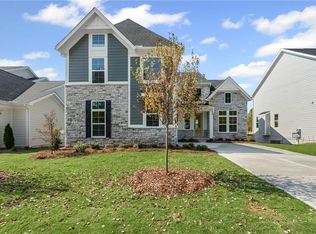 203 Kerr Dr, Hoschton, GA 30548