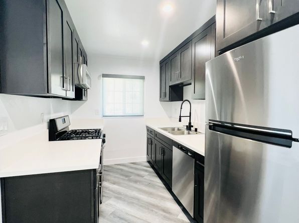 900 W College St APT 8