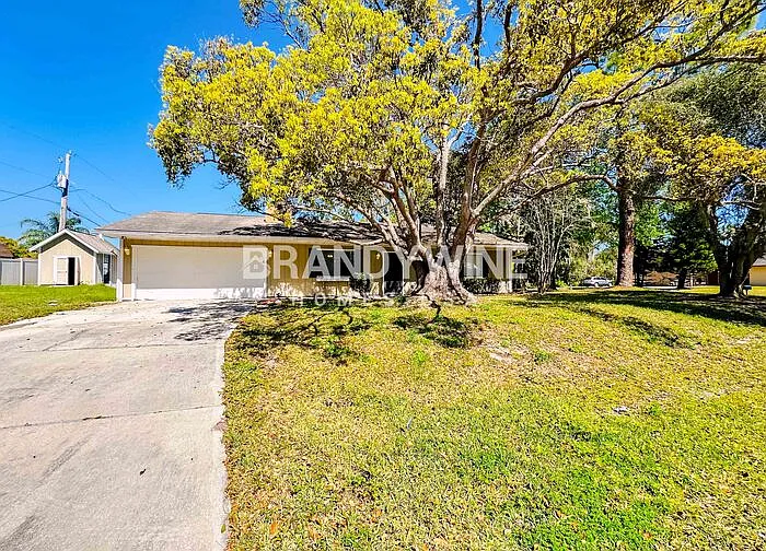3436 Woodland Dr — Photo 4