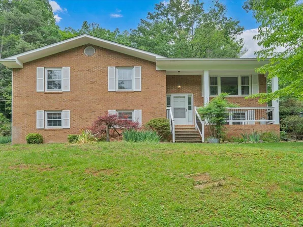 811 Arcadia Rd, Buchanan, VA 24066