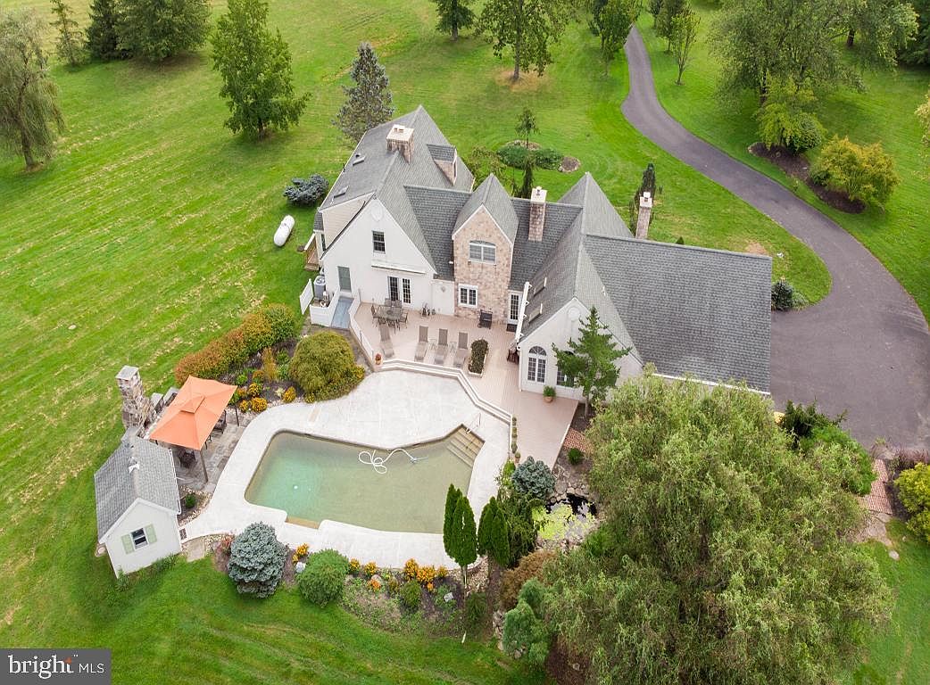 945 Golf Course Rd Quakertown PA 18951 Zillow 945 Golf Course Rd Quakertown PA 18951 Zillow