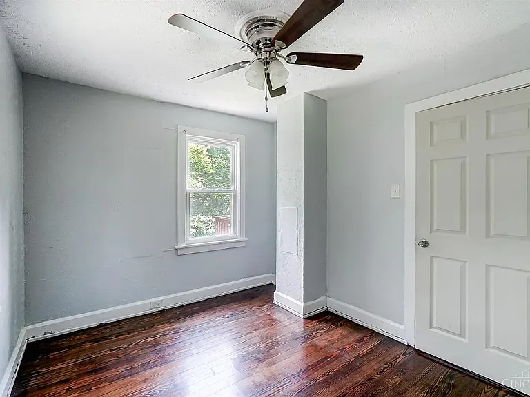 5128 Blaesi St — Photo 17