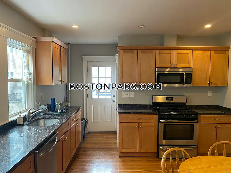 64 Frederick Ave #1 — Photo 2