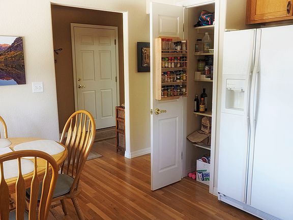 Pantry w/built-in spice rack