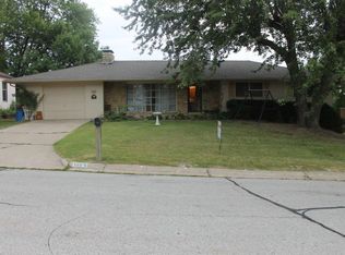 1608 Stegner Dr, Boonville, MO 65233