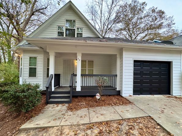52 Johnson Rd NW