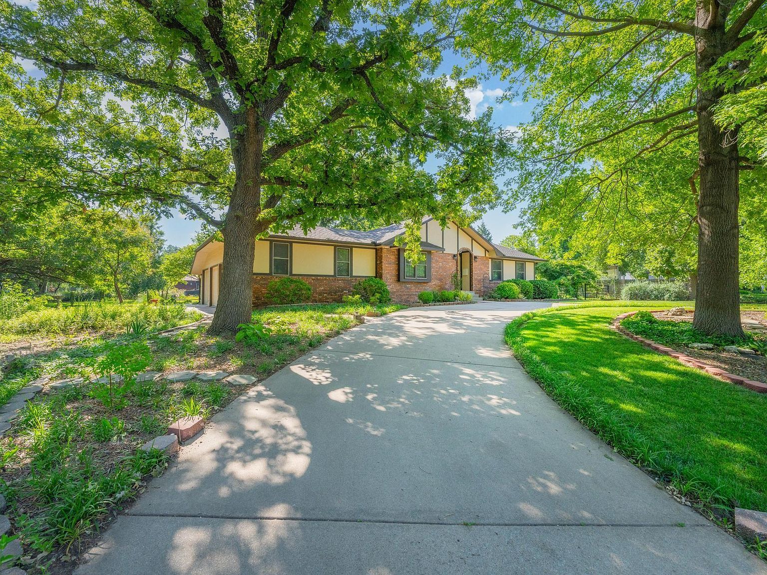 1517 N Washington Ave, Wellington, KS 67152 MLS 626938 Zillow