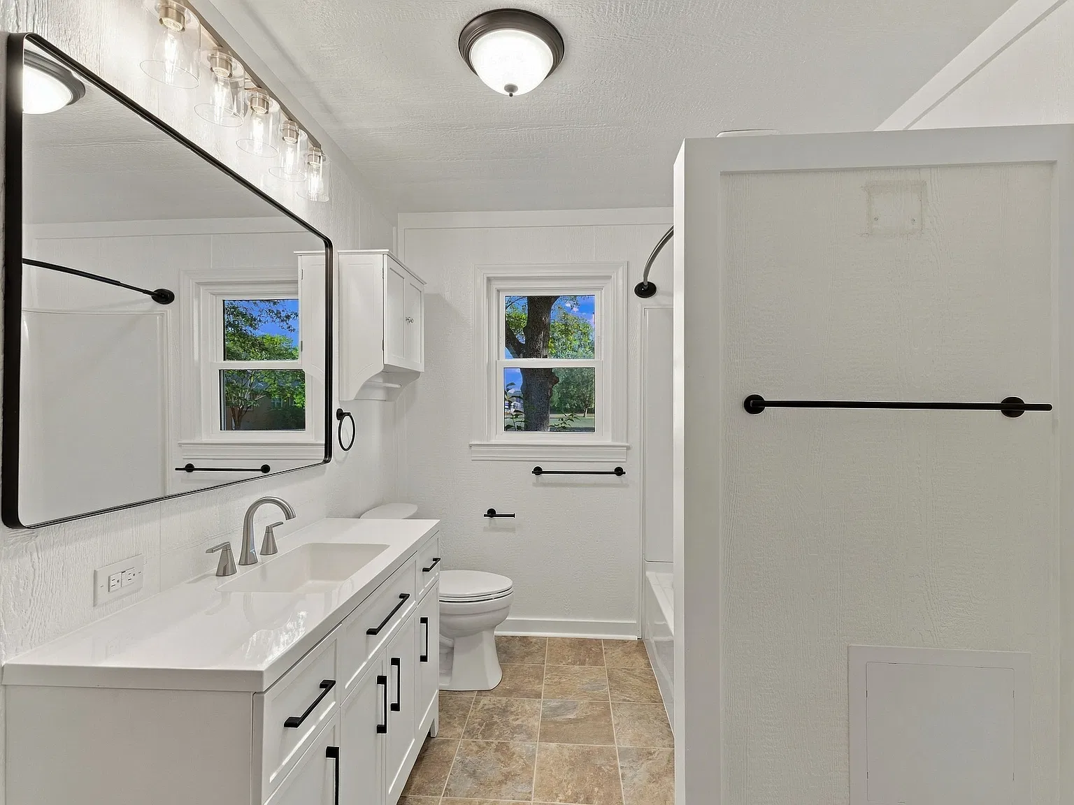 4 bed, 1734 sqft, $1,890 — Photo 4