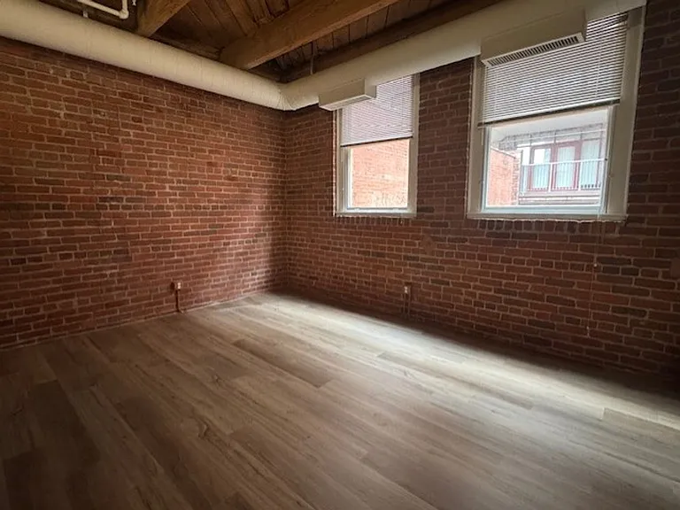 Bridgeview Apartments — Photo 21