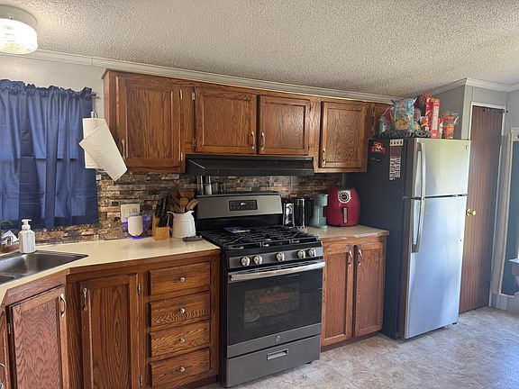 5th image of 6722 Canby Rd