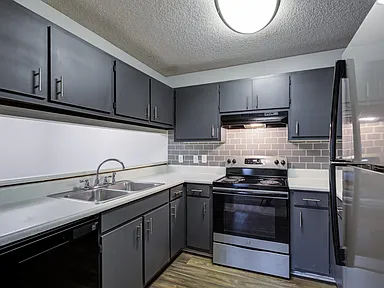 Southland Station Apartments