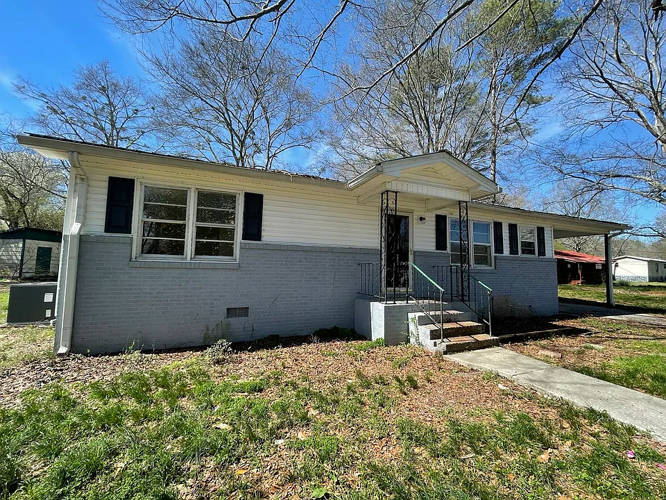 156 Silver Cir